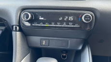 Toyota Yaris 1.5 Hybrid Design 5dr CVT Hybrid Hatchback